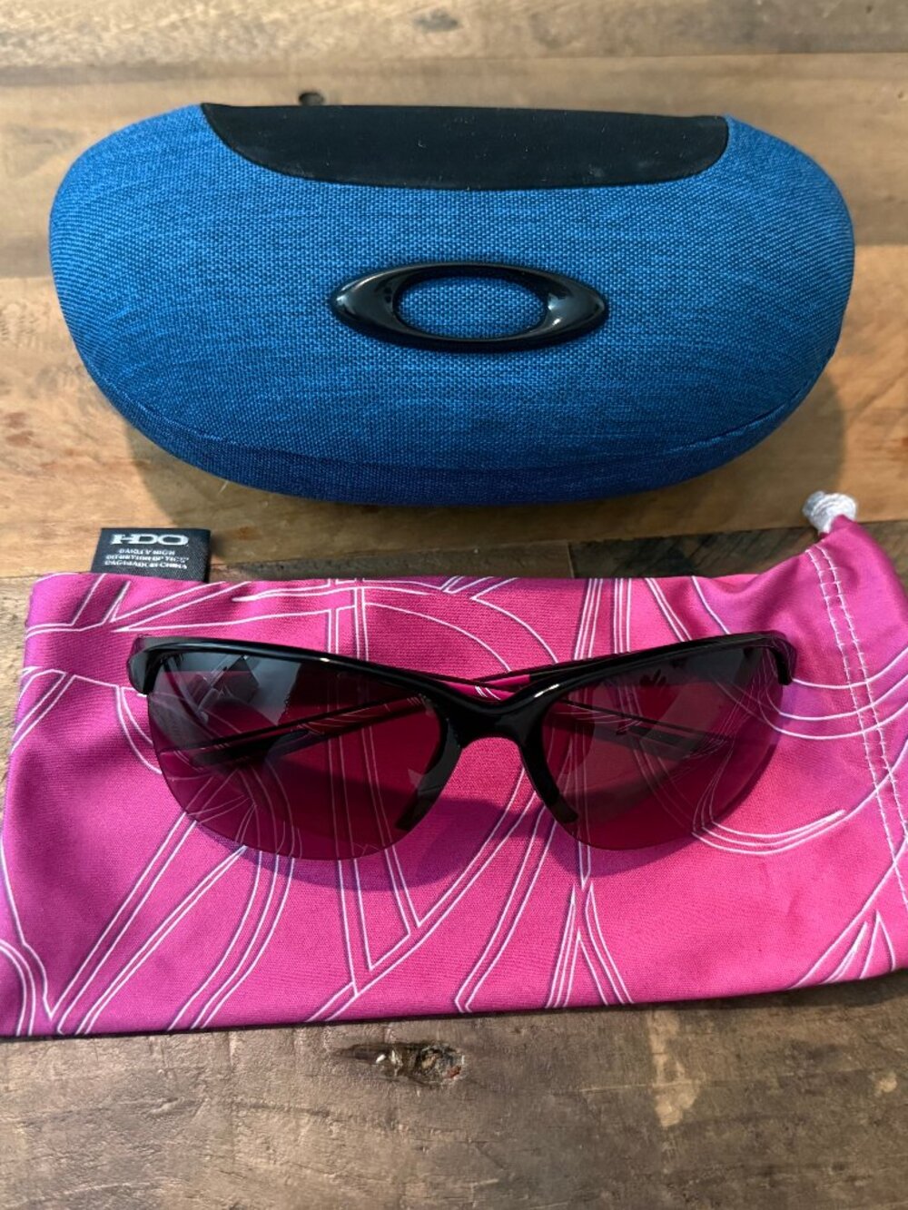 Oakley Unstoppable Sunglasses Polished Black with Hard Case & Pouch